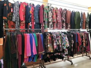 10万件品牌服装1折起 工厂外贸服装开仓啦,充电宝 服饰免费送送送
