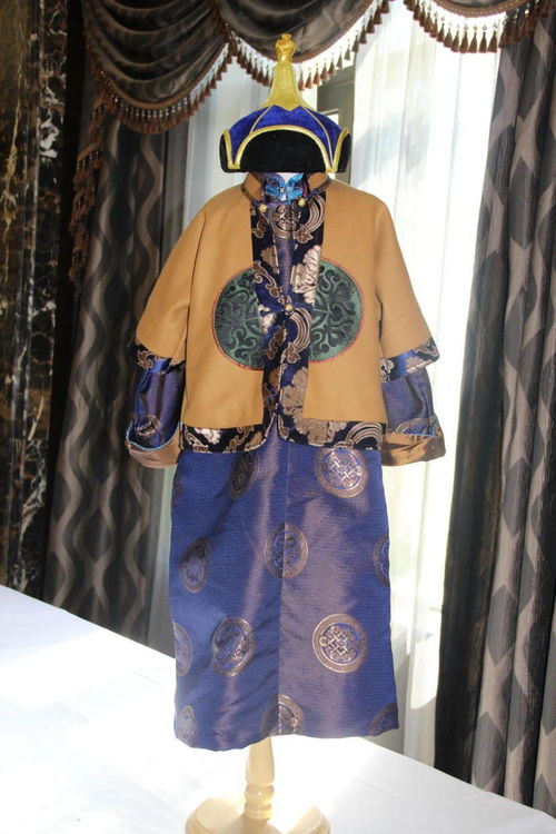 我市首届蒙古族服装服饰培训班开班, 传统文化激发出新活力