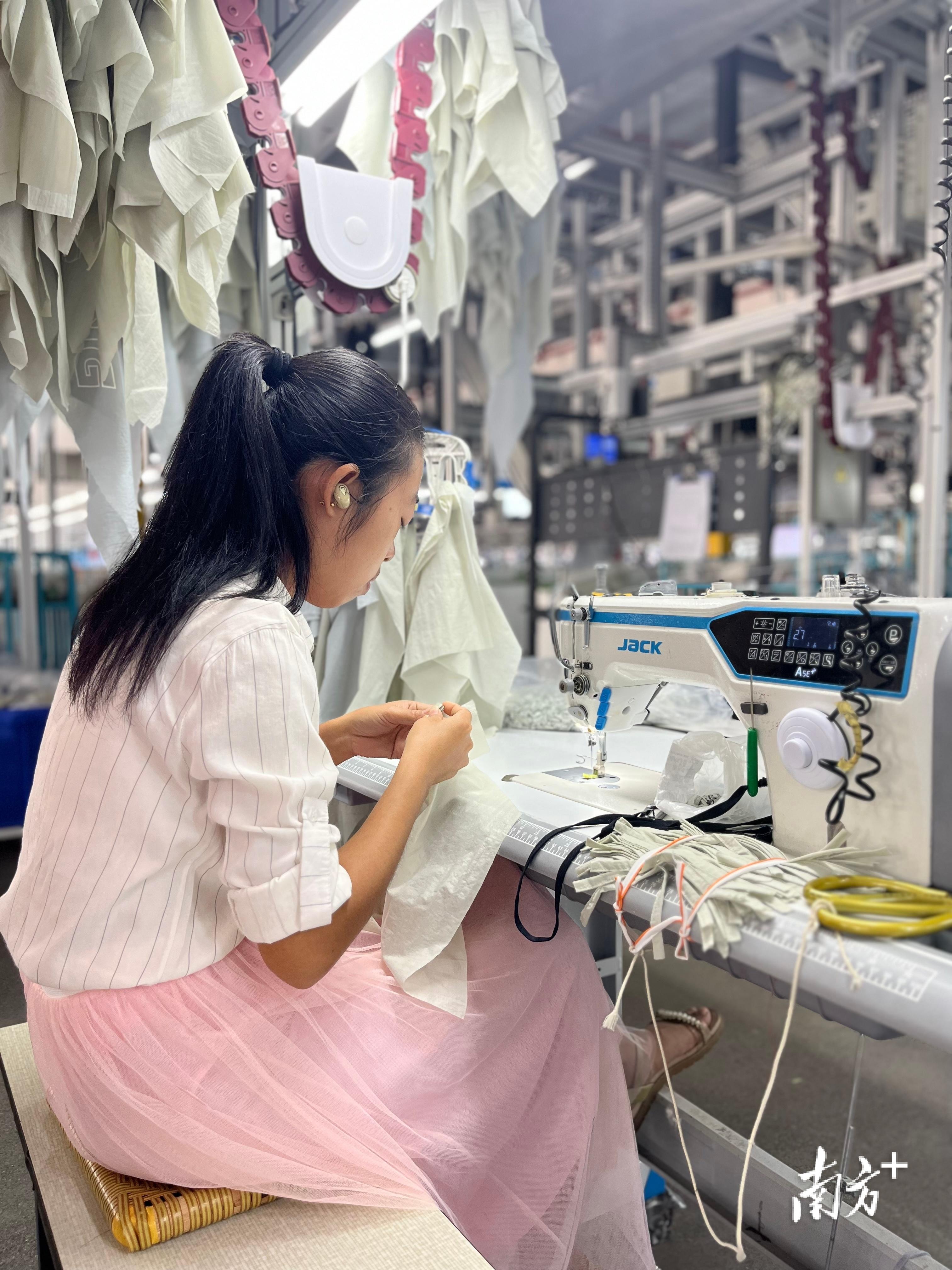 高州首家5G智慧工厂,从裁片到成衣最快5分钟