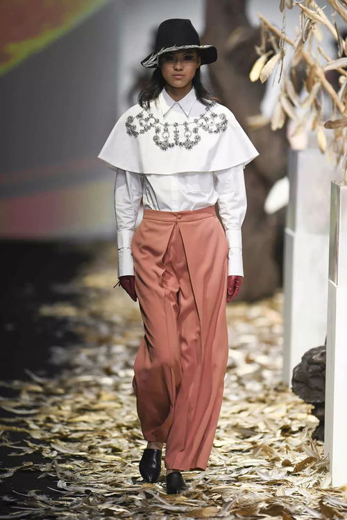上海时装周ss19 preview moiselle,高贵典雅的女装服饰